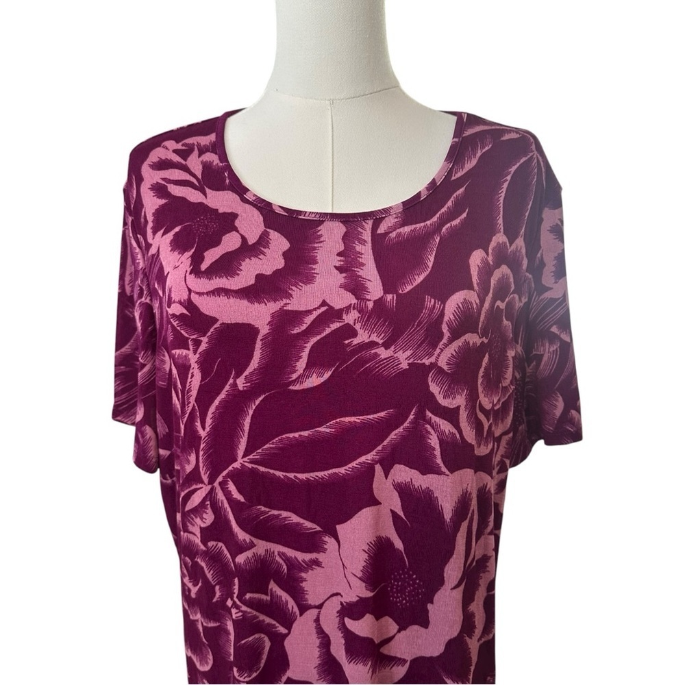 Jaclyn Smith Women's XL Magenta Rose Floral Stretchy Curvy Work Casual Blouse - Picture 3 of 6